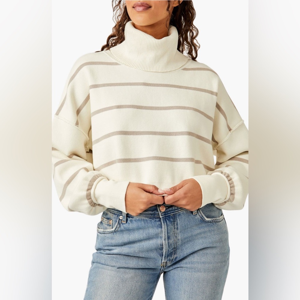 NWOT Free People Paulie striped turtleneck sweater. Small
